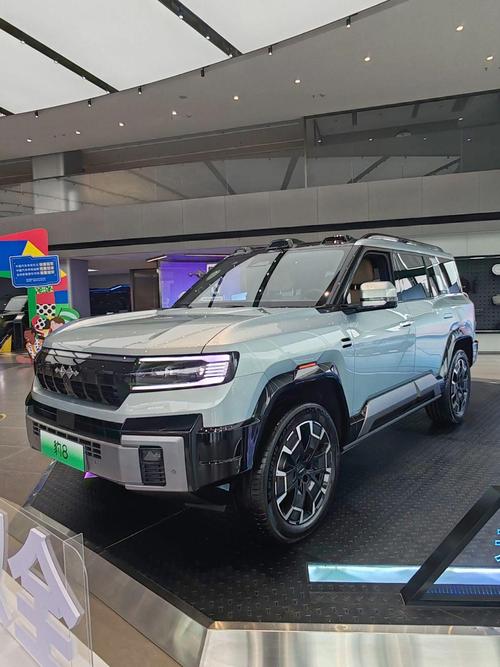 惠州178比亚迪方程豹硬派越野的爆款，英菲尼迪35周年与你共成长